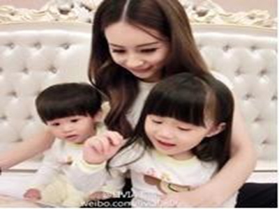 一个好妈妈8个字光头,母爱游戏走红，玩家体验成长感悟-2